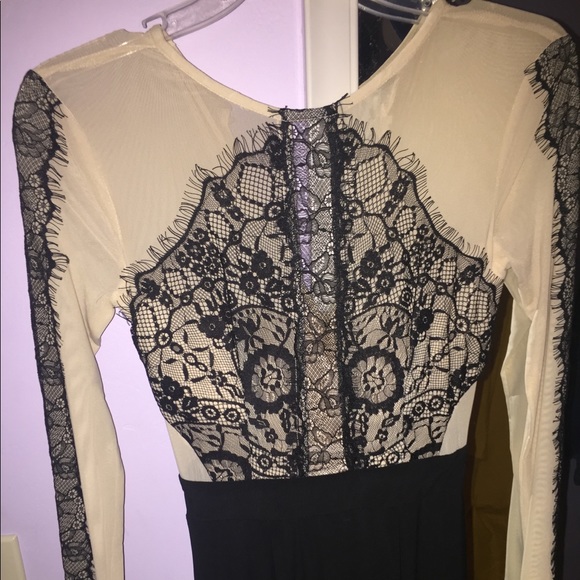 Prom dress - Picture 2 of 3