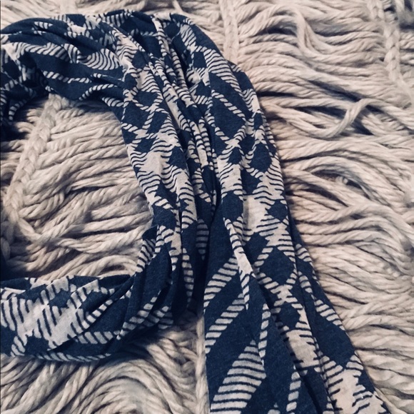 AE scarf - Picture 2 of 2