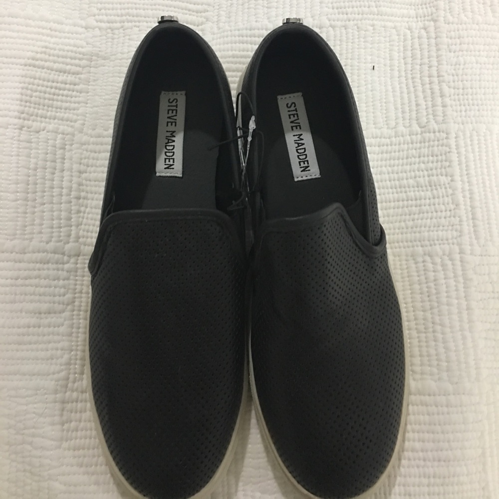 Steve Madden Slip ons