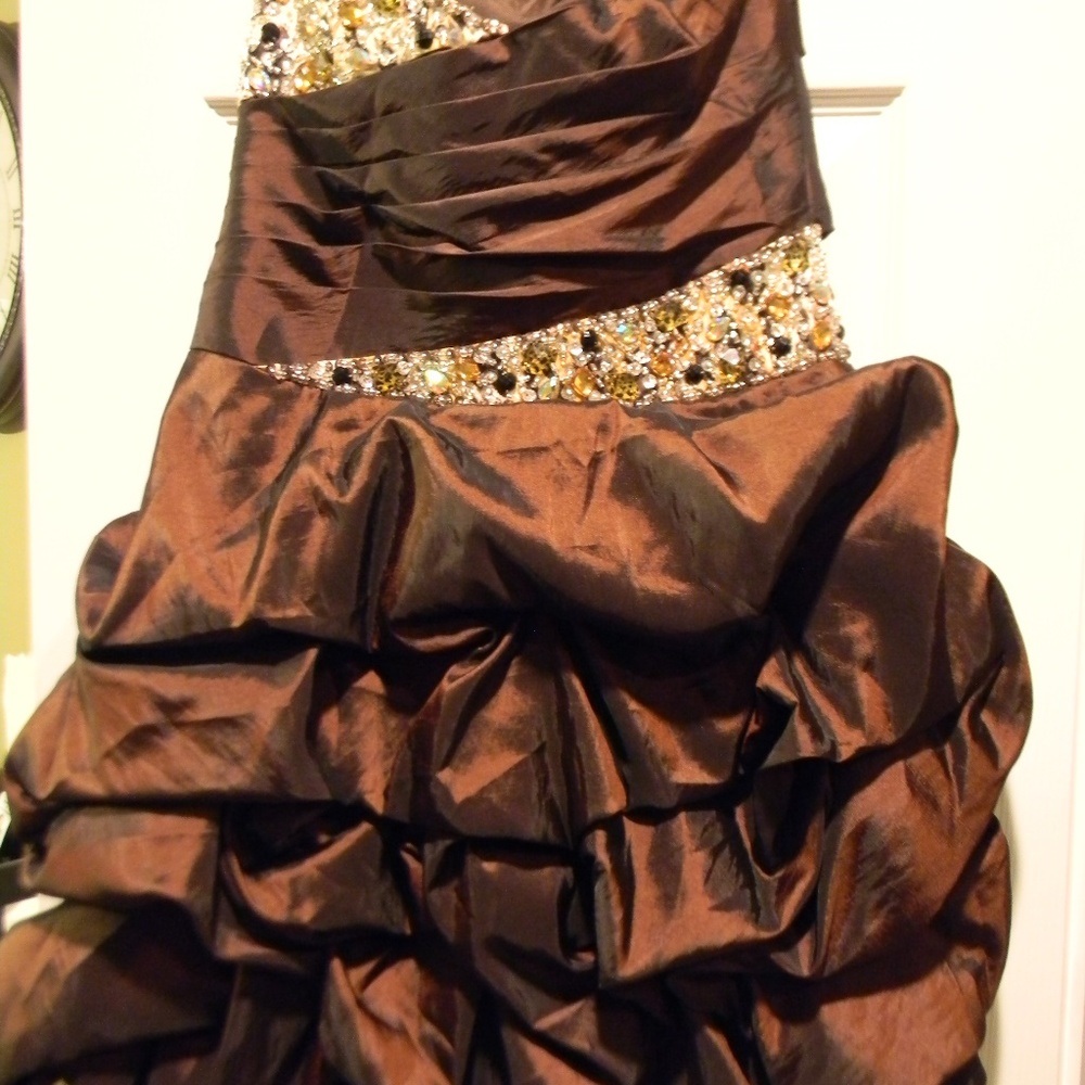 Prom Dress - Picture 2 of 4