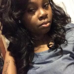 Meet your Posher, Adria