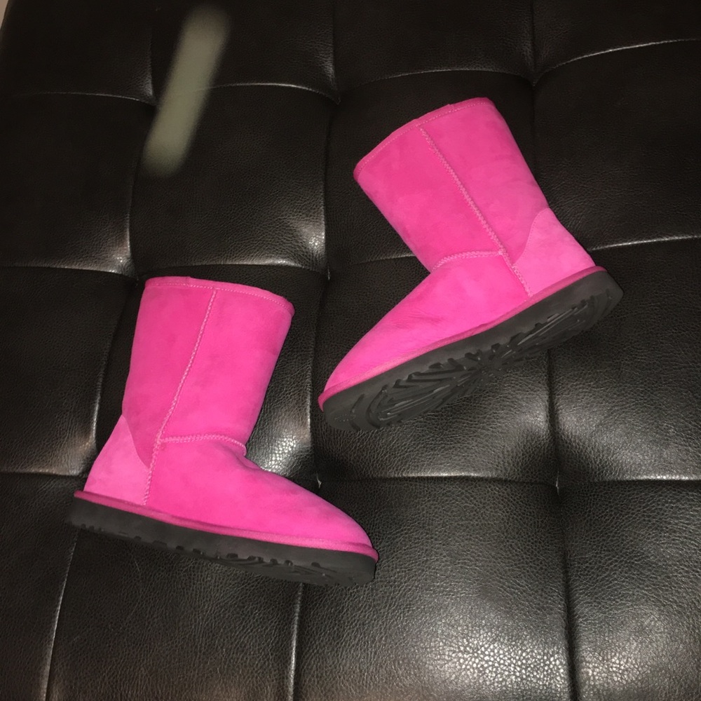 PINK LIMITED EDITION UGGS