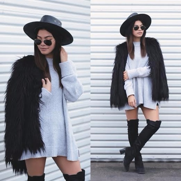 Shaggy Faux Fur Jacket in Black - Lolita Kawaii - Picture 2 of 8