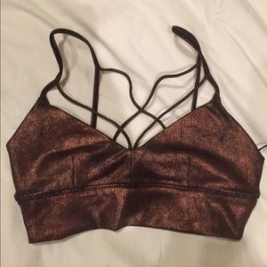 (NWT) ALO spotlight bra in copper metallic/black
