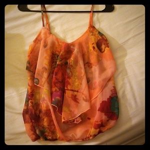 Flowy tank