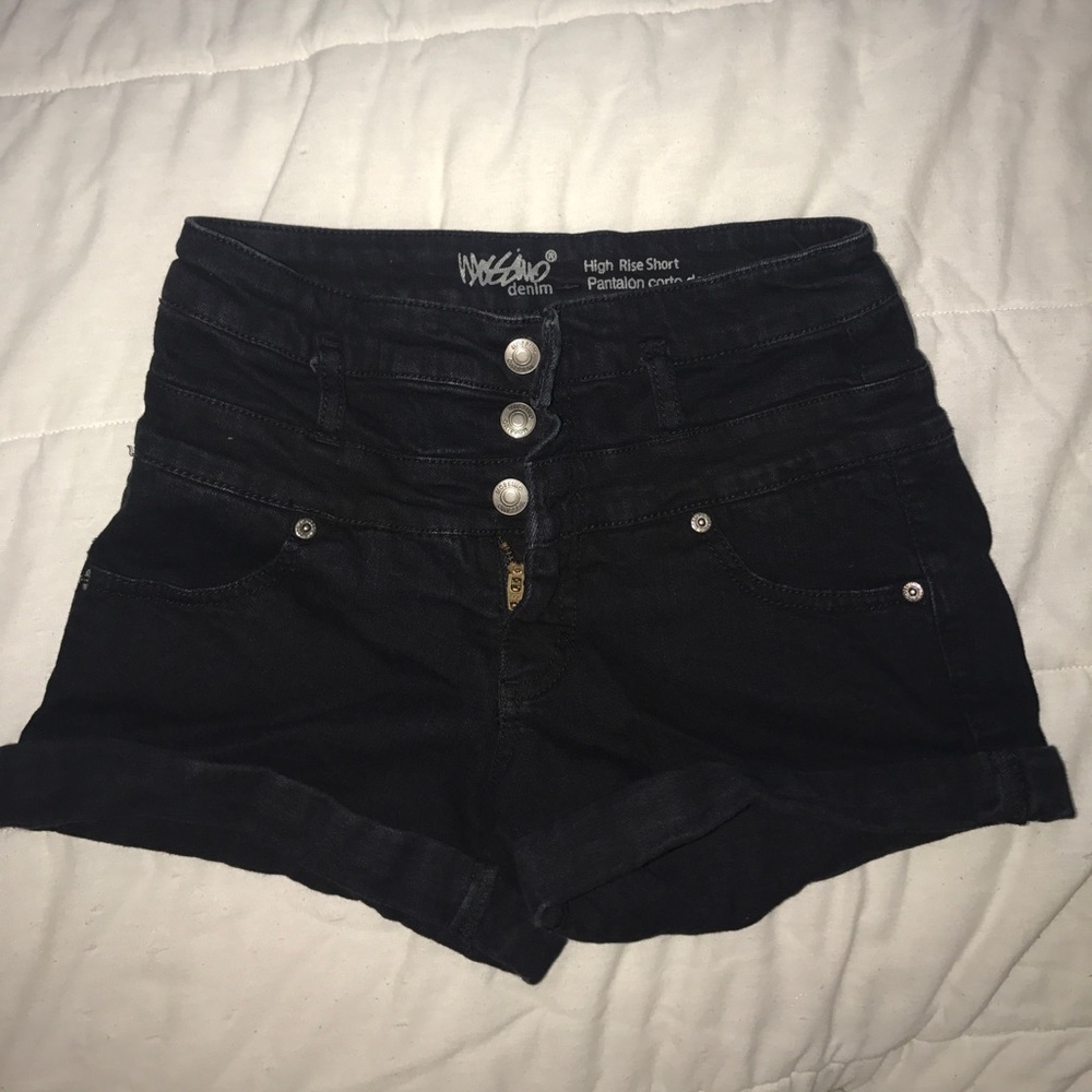high waisted black shorts