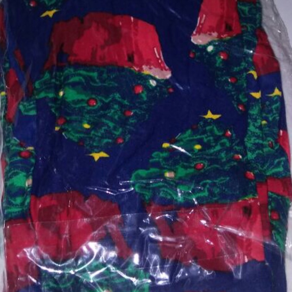 NWT Lularoe Christmas ‘16 Cupcake Leggings