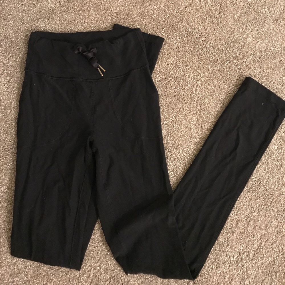 Black full length lululemon leggings