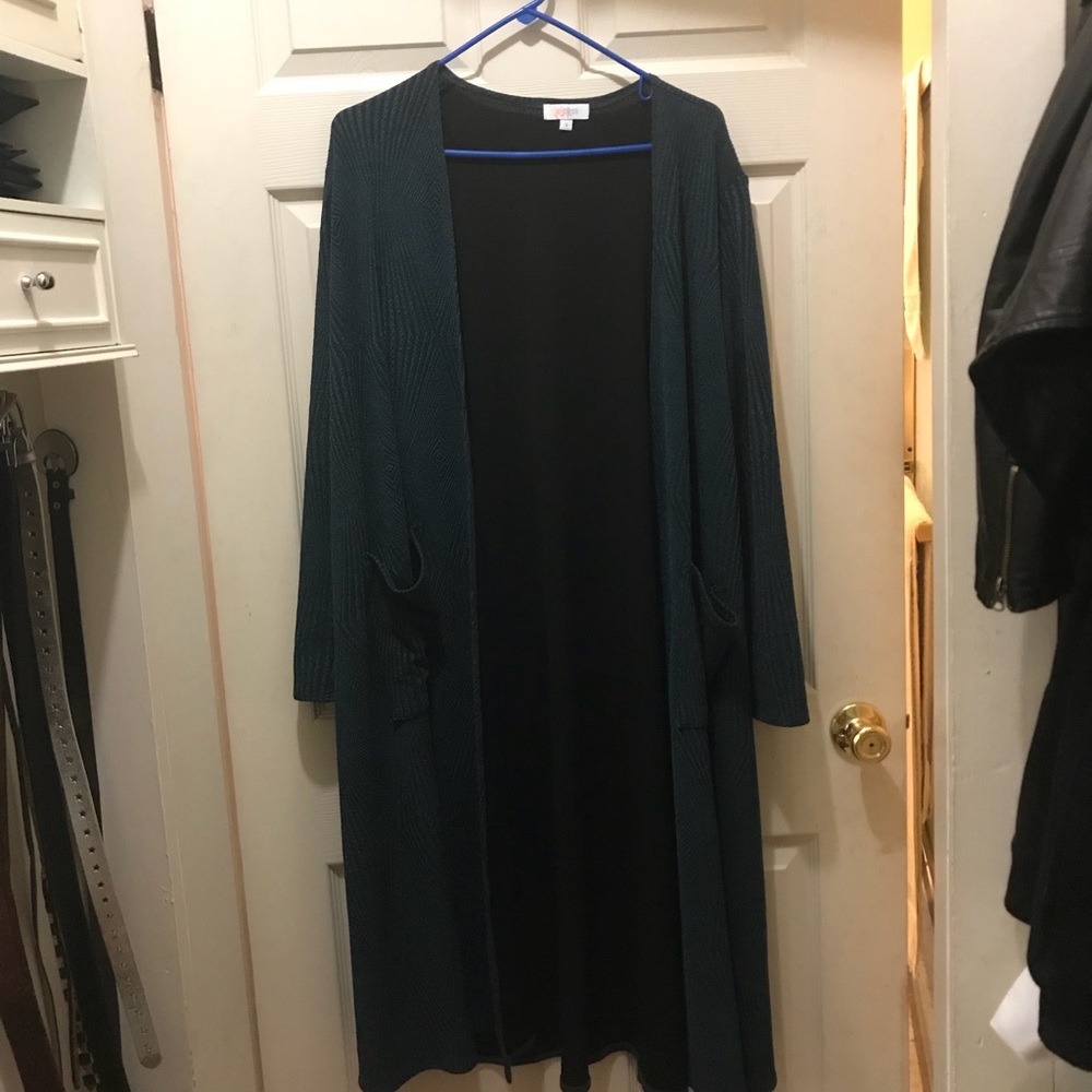 Navy Blue LuLaRoe Sarah Super Stretchy texture