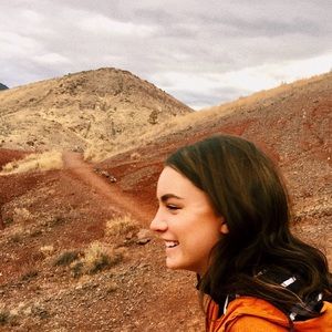 Meet your Posher, Kelly