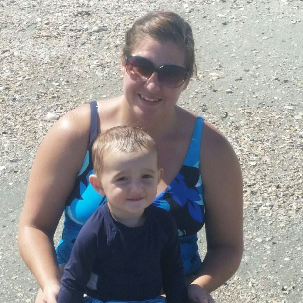 Meet your Posher, Hilary