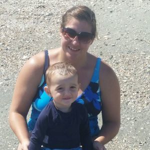 Meet your Posher, Hilary