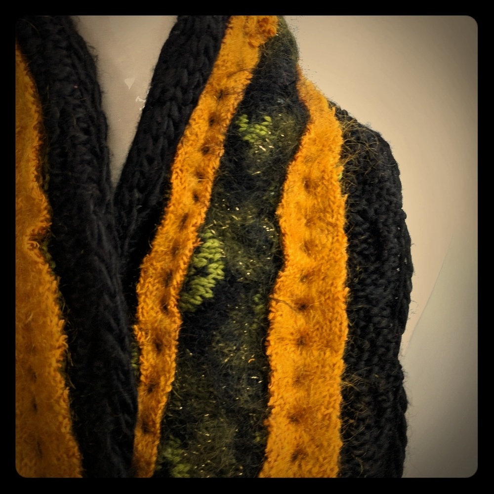 Boutique Warm Wrap/Scarf