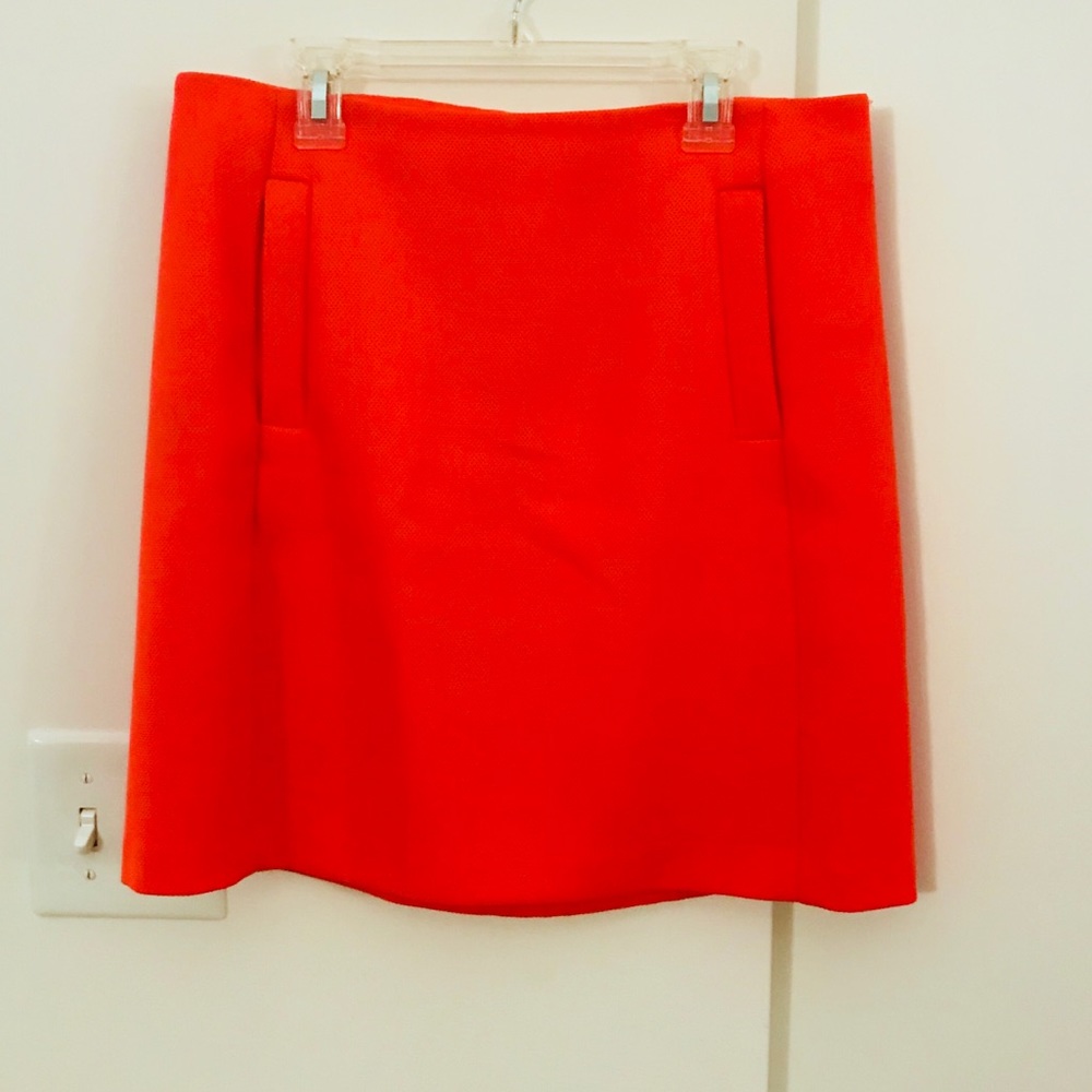 Gorgeous bright Banana Republic skirt