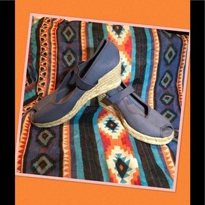 Navy Blue Wedge Espadrilles Women’s 8.5 Like New