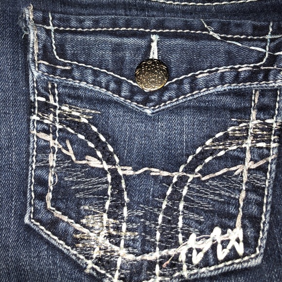 Jeans - Picture 7 of 8