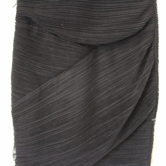 BCBGMAXAZRIA Colorblock Dress - Picture 4 of 8
