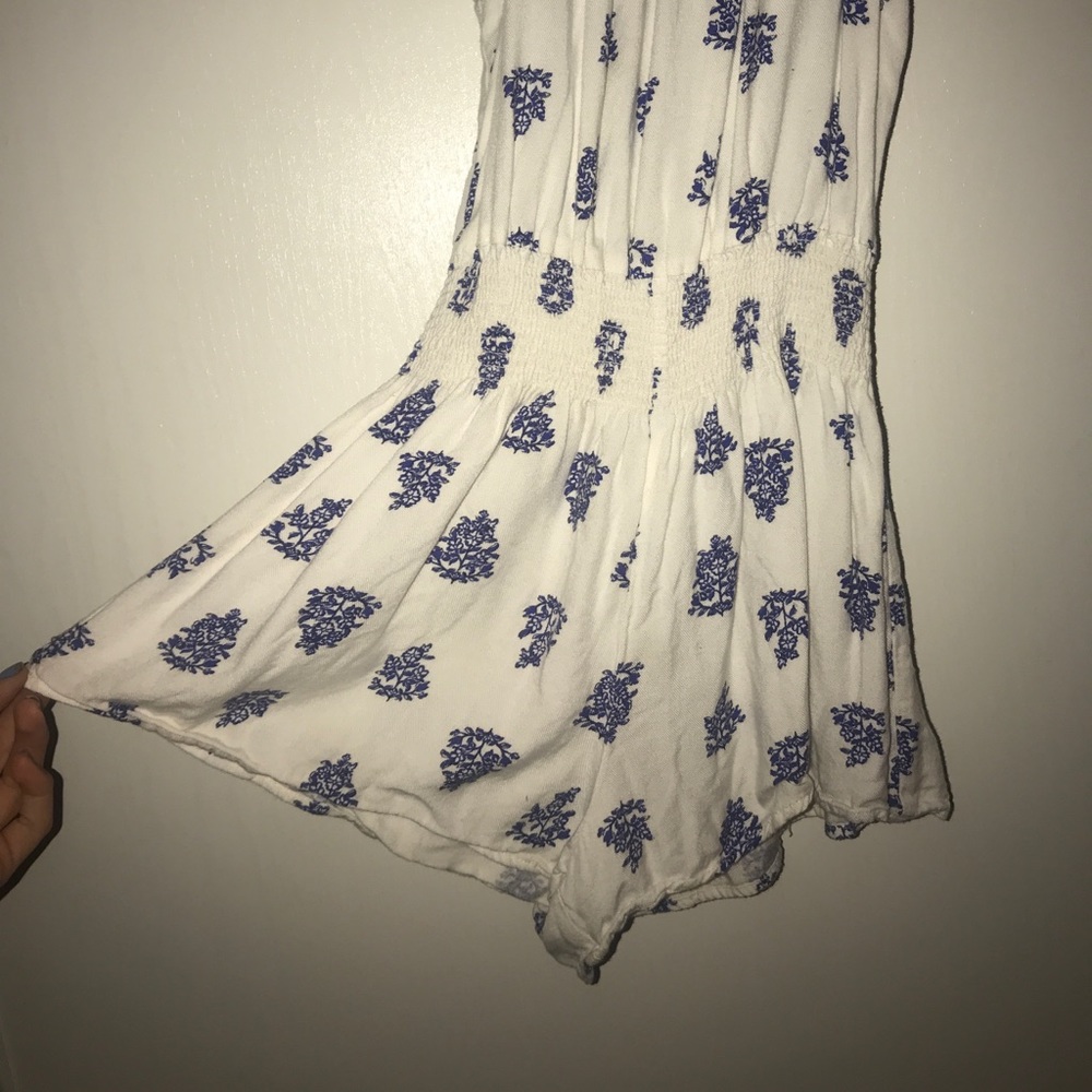 Super cute flowy romper!!