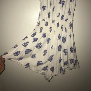 Super cute flowy romper!!