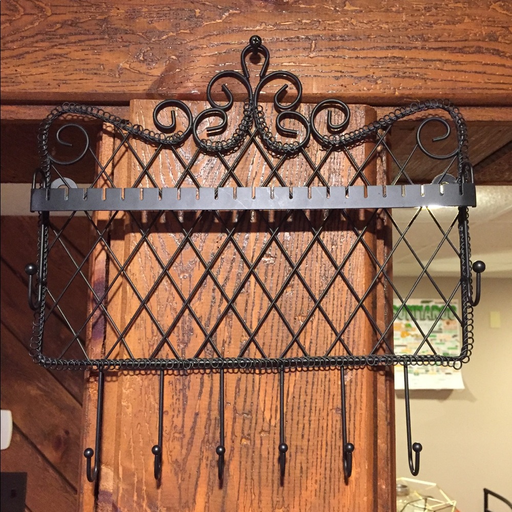 Jewelry and accessories holder black
