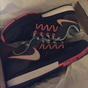 Womens Nike Air Zoom Vomero 10