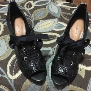 Antonio Melani Olare peep toe