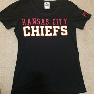 Vs pink Kansas City Chiefs shirt