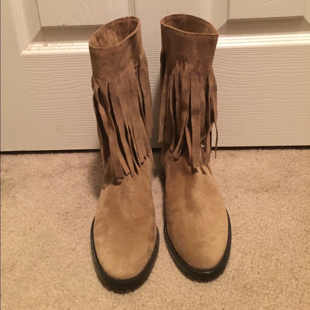 Burberry boots