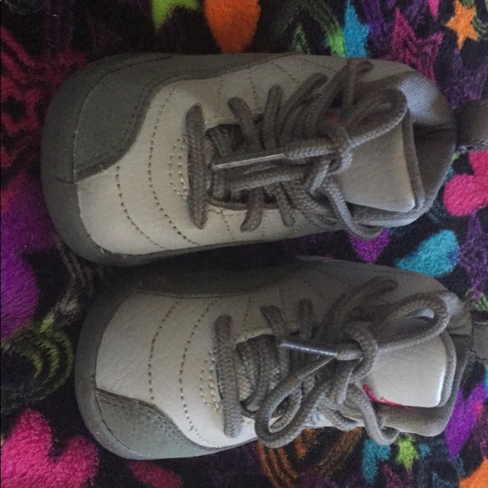 Jordan 12 size 4c baby sneaker pink grey