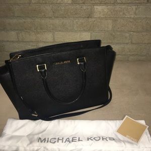 Micheal Kors Selma Large Saffiano Leather Satchel