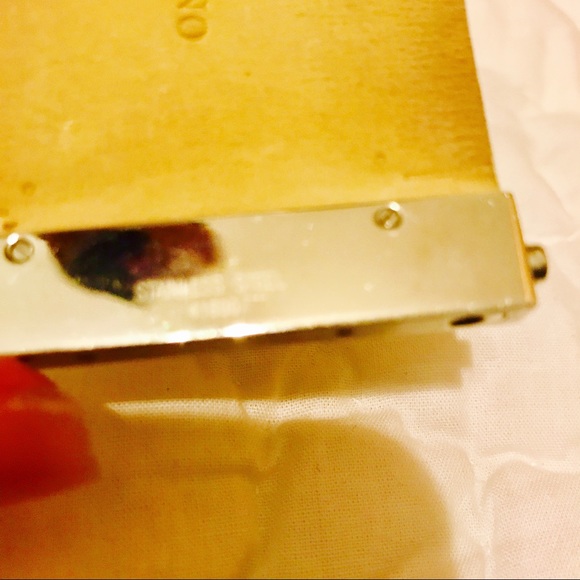 Authentic,VALENTINO pearl faceted watch. - Picture 7 of 8