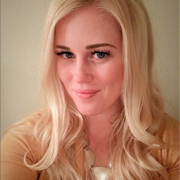 Meet your Posher, Michelle - Picture 1 of 1