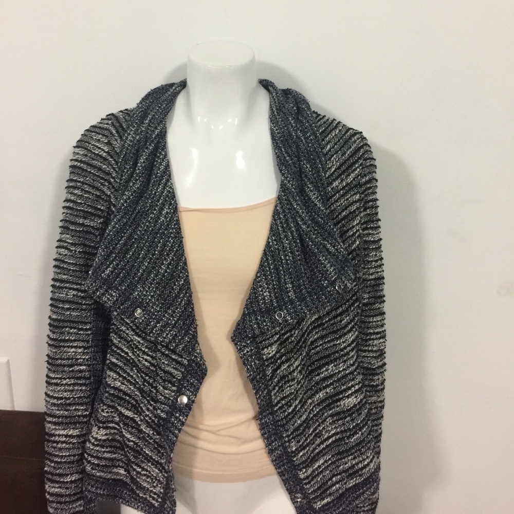 π Forever 21π sweater color Blue size Small - Picture 1 of 5