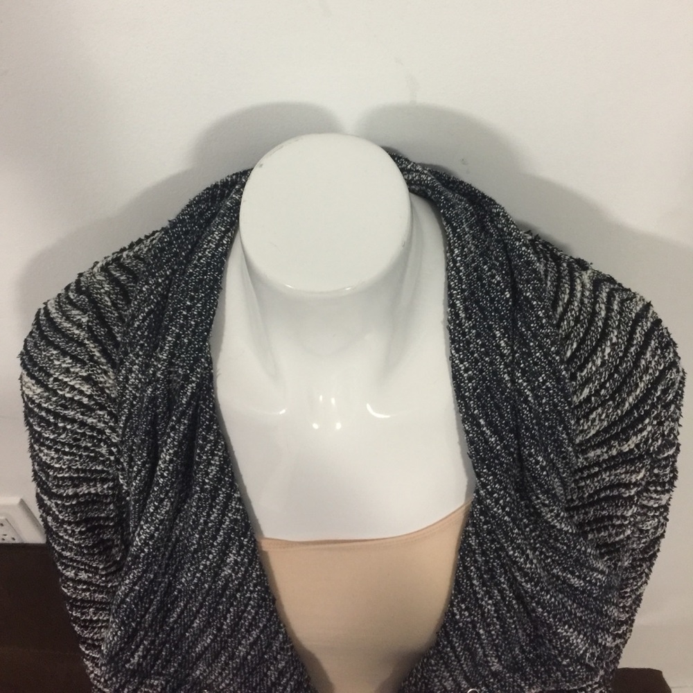 π Forever 21π sweater color Blue size Small - Picture 4 of 5