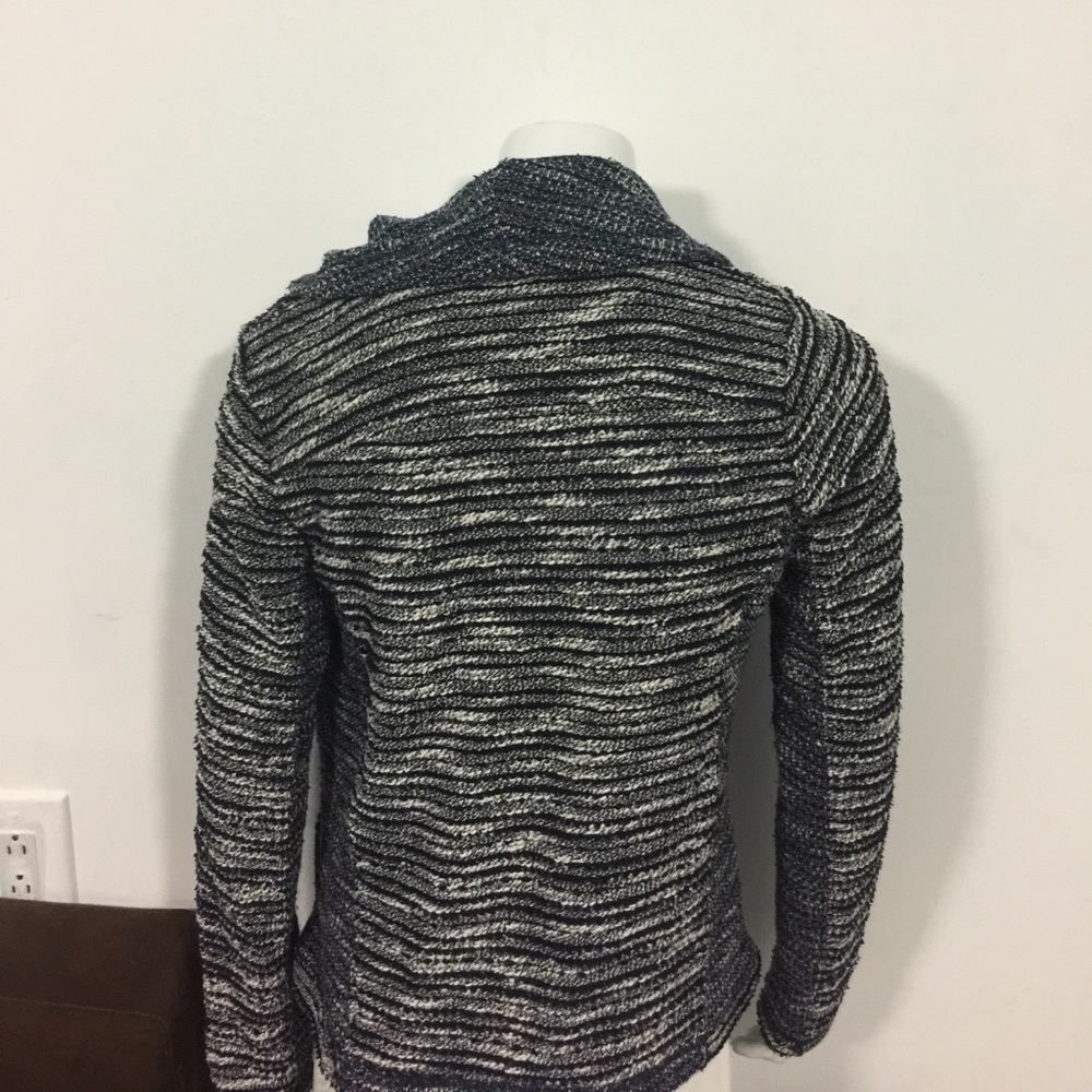 π Forever 21π sweater color Blue size Small - Picture 2 of 5