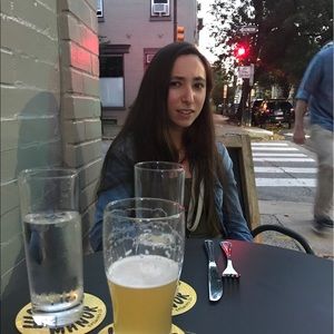 Meet your Posher, Adrienne