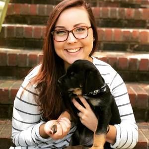 Meet your Posher, Hannah