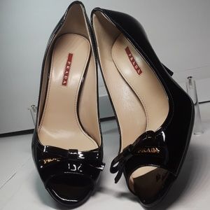 Prada decollete black shoes