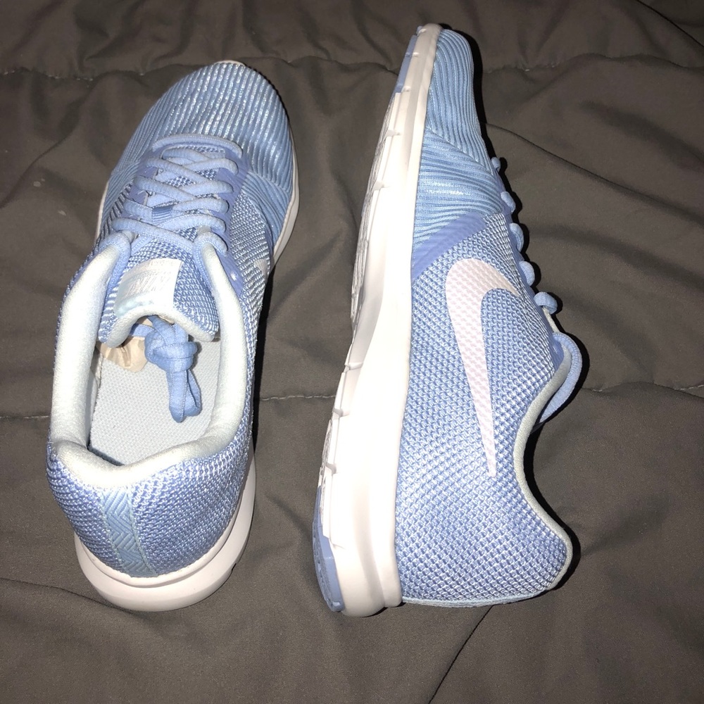 NWOT - Nike training flex bijoux