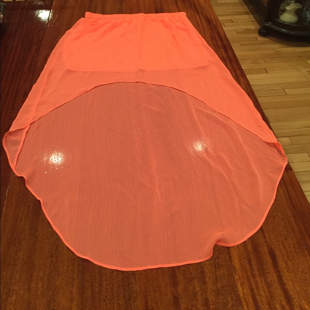 Express Large High/Low coral skirt