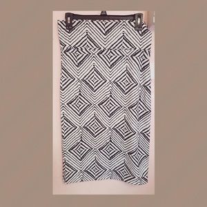 Black and white print skirt