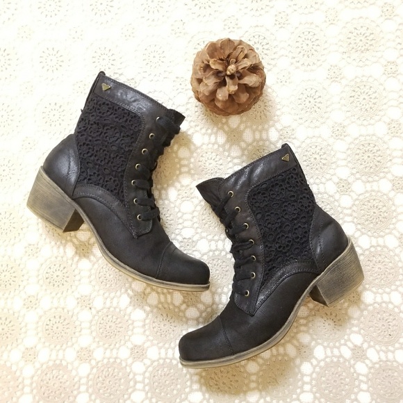 roxy black boots