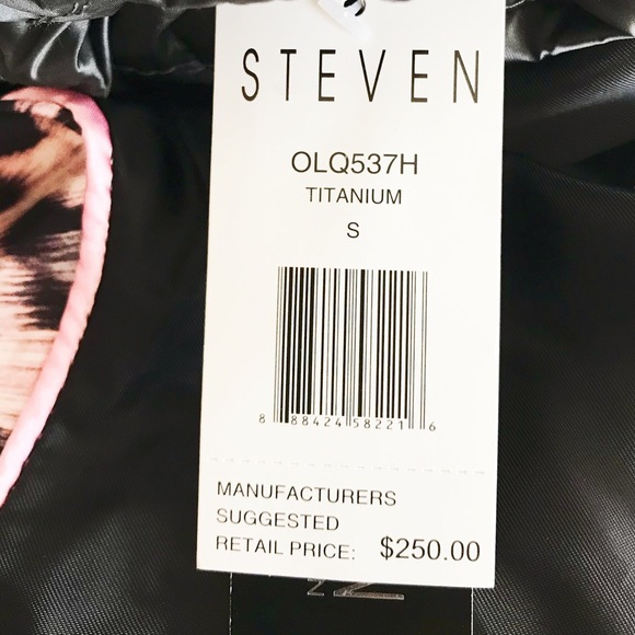 Last one Sz S 🌹Steve Madden hooded down coat - Picture 7 of 7