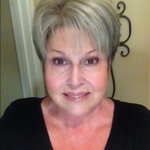 Meet your Posher, Diana