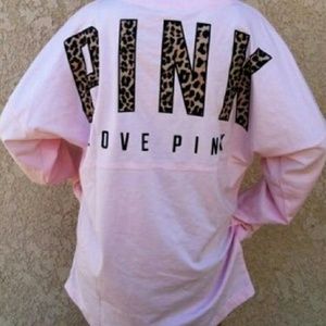 VS PINK Cheetah Crew