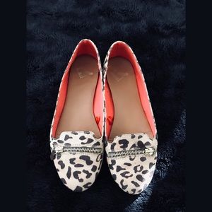 Leopard print flats