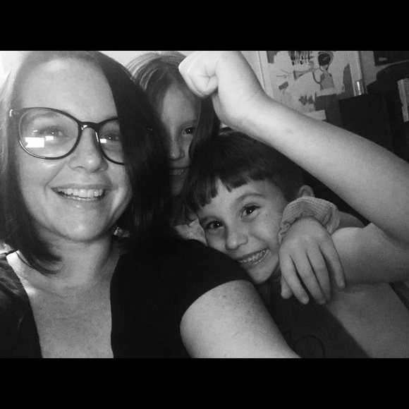 Meet your Posher, Meredith - Picture 2 of 3