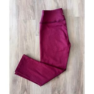 Maroon Beyond Yoga Legging Crops Size Small