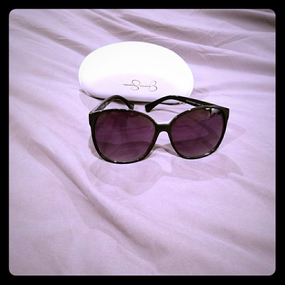 Jessica Simpson sunglasses