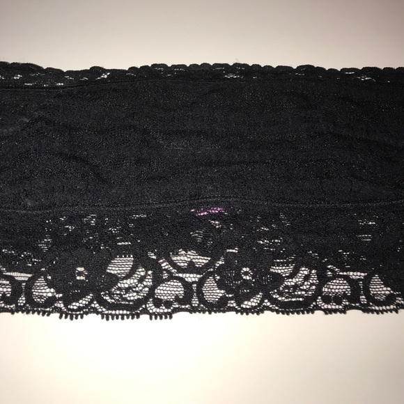 Basic Black Lacey Bandeau - Picture 2 of 4
